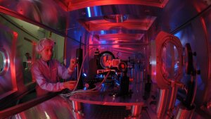 Vorberitung der Target-Kammer für Experiment