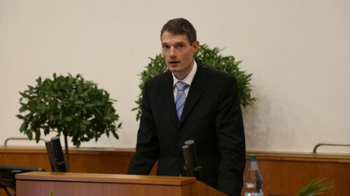 Dr. Hendrik Bartko von der Firma Rohde & Schwarz stellt die Firma vor.