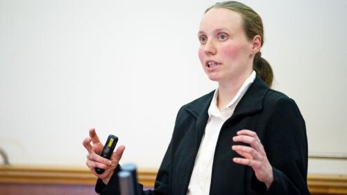Dr. Stefanie Eckner stellt ihre Arbeit vor.