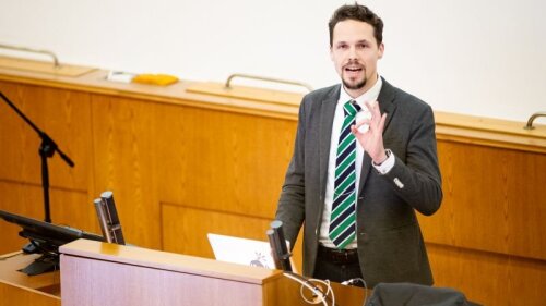 Dr. Mario Chemnitz stellt sein Forschungsgebiet vor