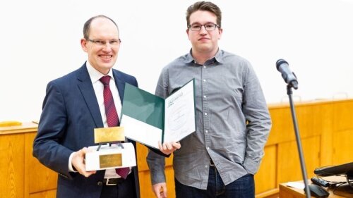 Den Lehrpreis der Fachschaft erh&auml;lt Prof. Dr. Gerhard Paulus
