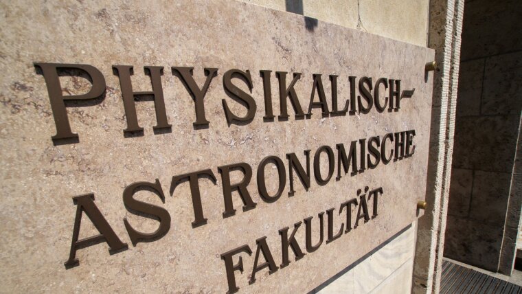Physikalisch-Astronomische Fakultät