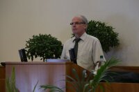 Prof. Rettenmayr stellt die Festrednerin vor