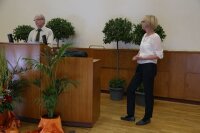 Prof. Rettenmayr stellt die Festrednerin vor