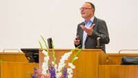 The keynote speaker Dr. Martin Götz from the national metrological institute (PTB) in Braunschweig is an alumnus of the faculty.