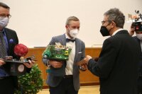 Presentation of the doctoral certificates