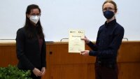 A certificate of appreciation for his tutorial in quantum theory got Tobias Hössel.