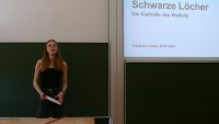 Franziska Lampe vom Gymnasium Bleicherode hat sich mit Schwarzen Löchern befasst.