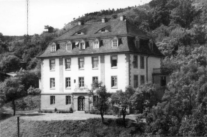 Das Institut für Erdbebenforschung (Fröbelstieg 3, 1923)